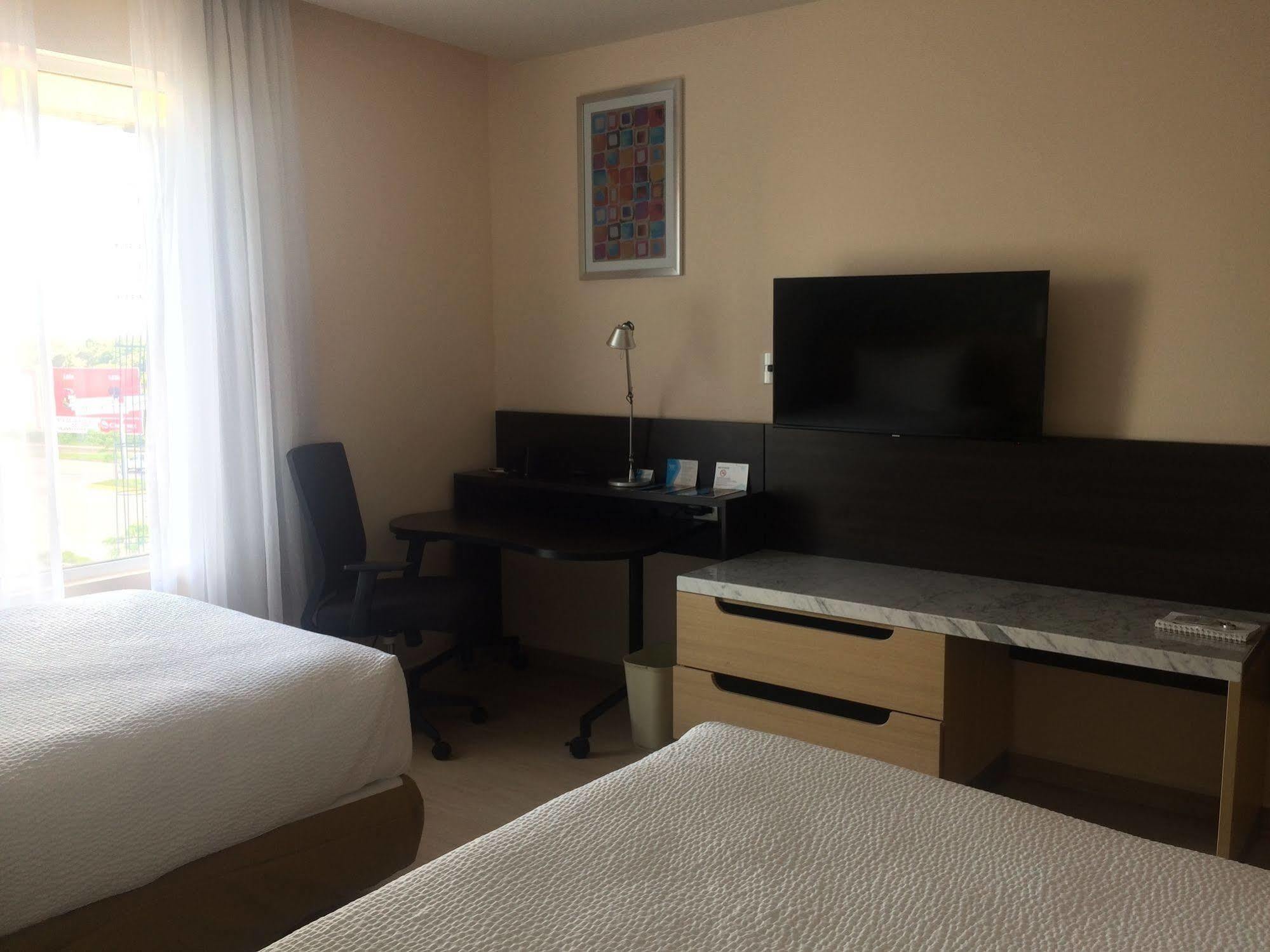 Fairfield Inn & Suites By Marriott Villahermosa Tabasco Bagian luar foto